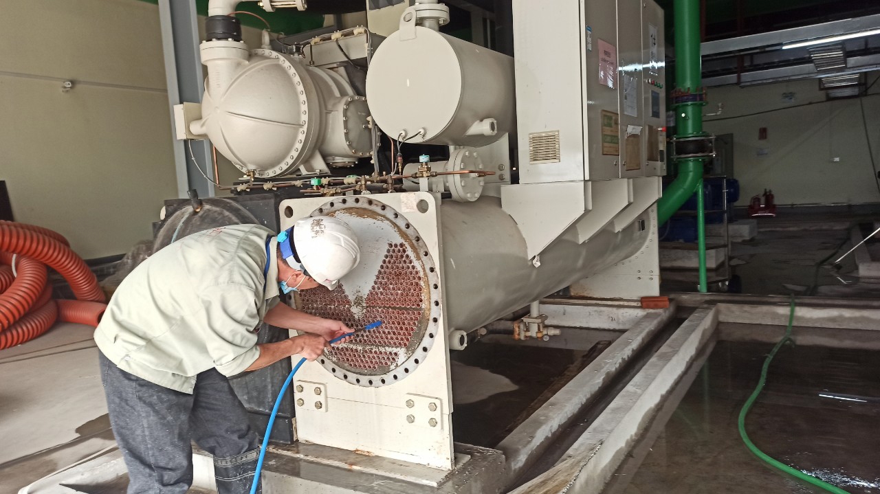 Tẩy cặn chiller tại Thái Nguyên